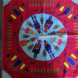 Lush Knot Wrap Nutcracker